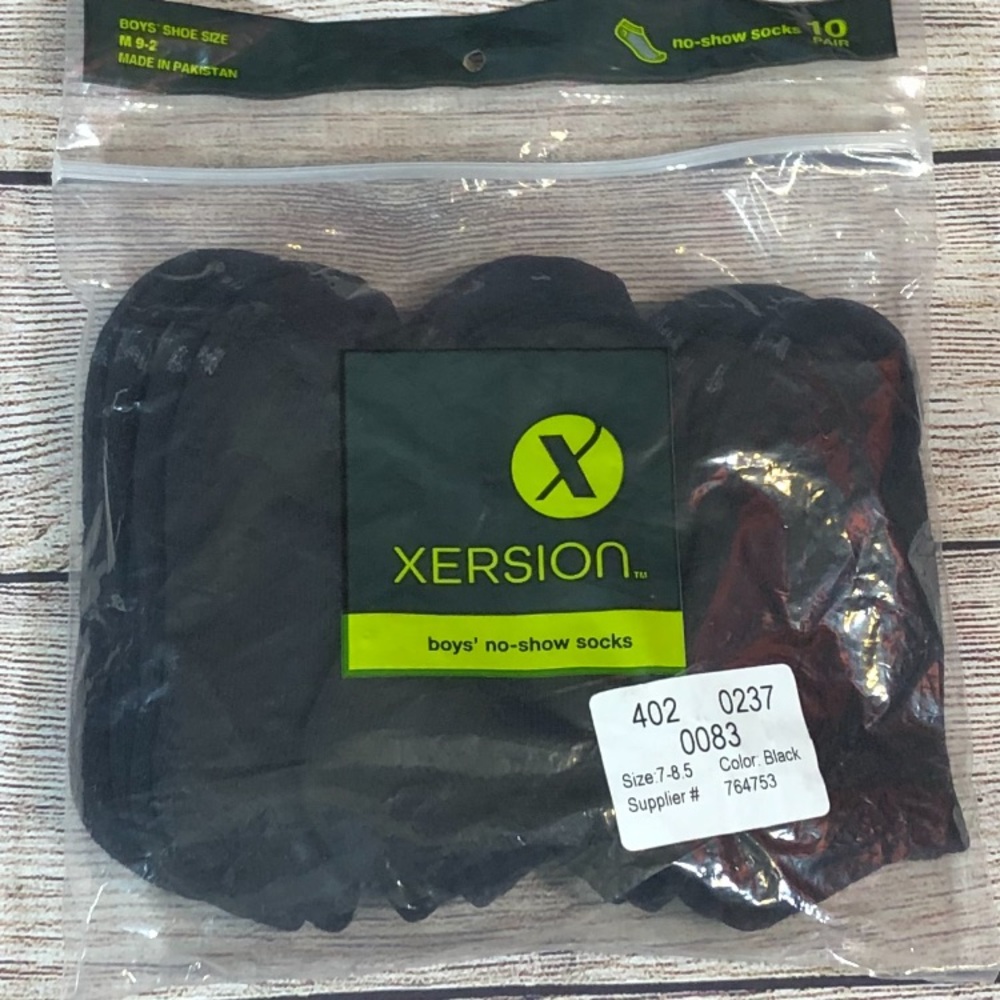 NWOT Boys Xersion No Show Socks